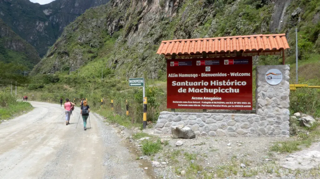 On the way to Machu Picchu with Salkantay Trekking