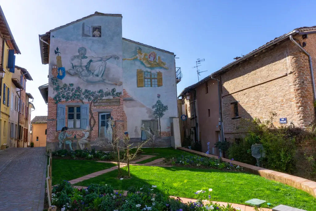 Mural on house in Albi, France. 