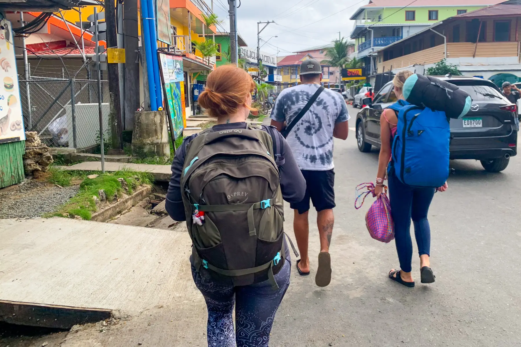 Backpackers in Bocas del Toro
